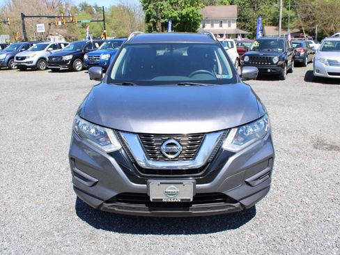 Used 2017 Nissan Rogue SV w/ SV Premium Package AWD/4WD image 3