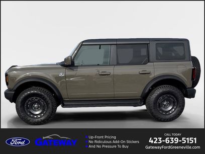 New 2025 Ford Bronco Outer Banks w/ Sasquatch Package