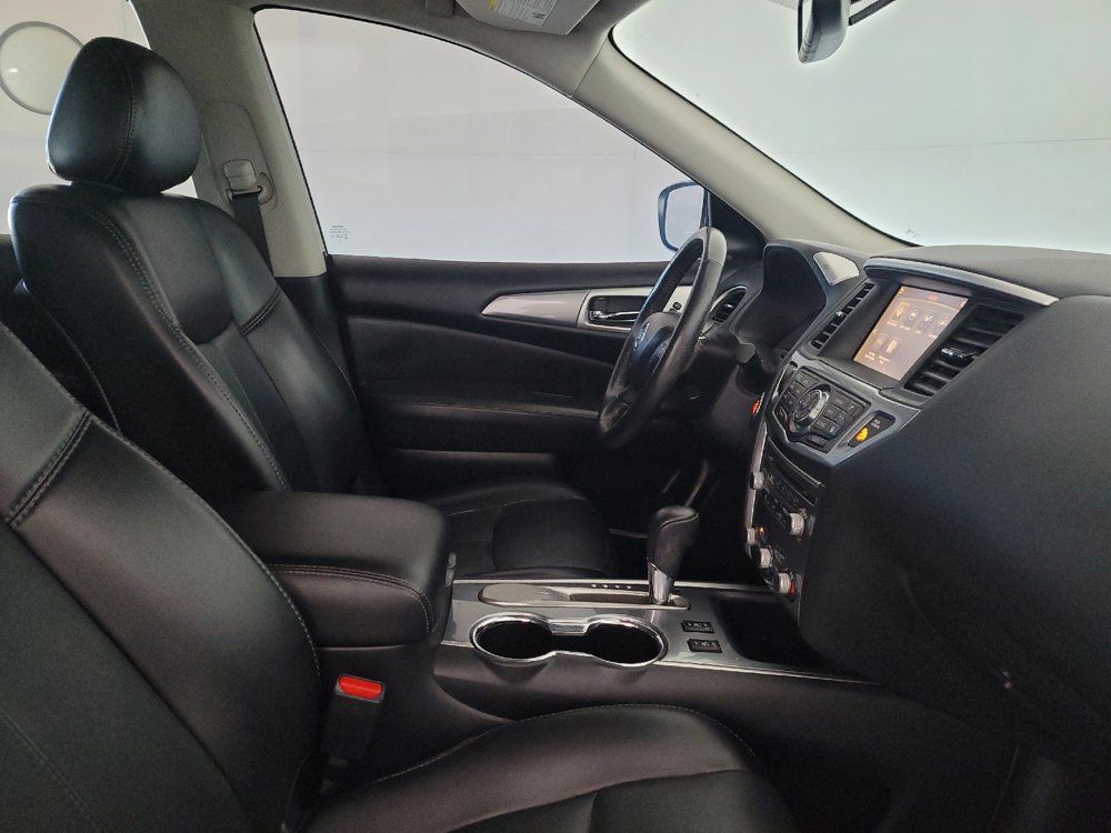 Used 2019 Nissan Pathfinder SL FWD image 21