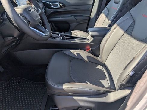 New 2026 Jeep Compass Trailhawk image 12