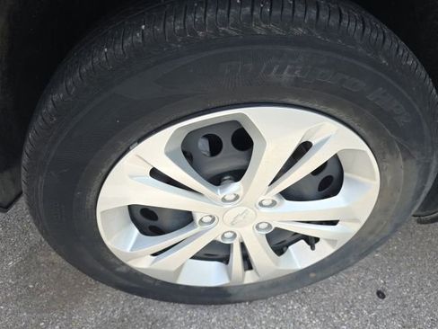 Used 2024 Chevrolet Trax LS FWD image 10