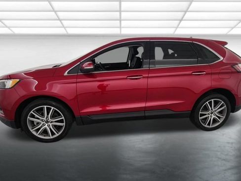 Used 2023 Ford Edge Titanium AWD/4WD image 3