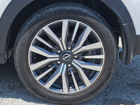 Used 2023 Nissan Kicks SV FWD image 9