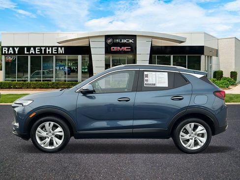Used 2024 Buick Encore GX Preferred image 2