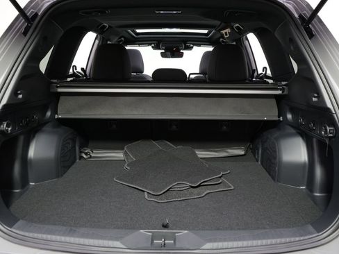 Used 2026 Subaru Forester Premium AWD/4WD image 19