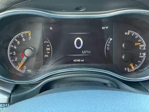 Used 2020 Jeep Grand Cherokee Limited w/ Premium Lighting Group image 21