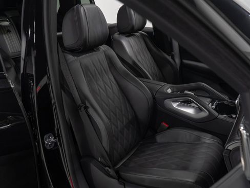 Used 2025 Mercedes-Benz Maybach GLS 600 4MATIC image 60