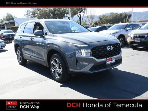 Used 2021 Hyundai Santa Fe SE image 3