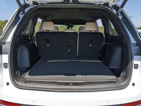 New 2026 Jeep Grand Cherokee Limited RWD image 42