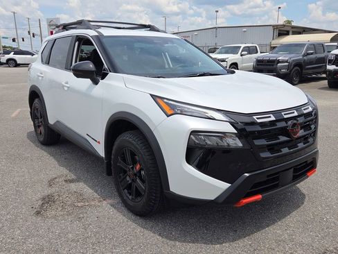 New 2026 Nissan Rogue SV AWD/4WD image 15