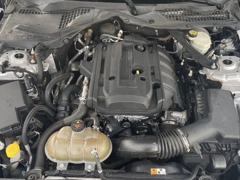 Used 2018 Ford Mustang Premium RWD image 15