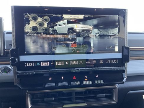 New 2025 GMC Hummer EV 2X image 24