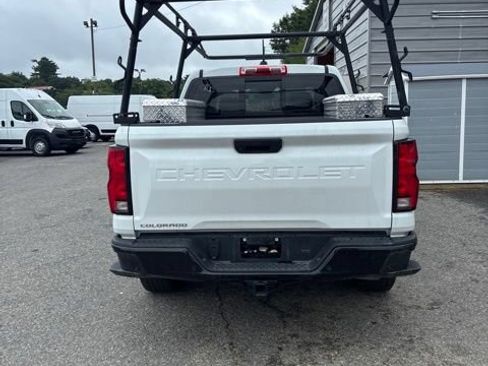 Used 2024 Chevrolet Colorado Z71 w/ Advanced Trailering Package AWD/4WD image 6