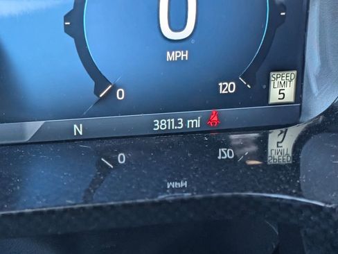 Used 2025 Ford F150 Lariat w/ Equipment Group 501A Mid image 15