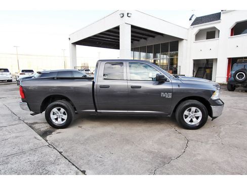 Used 2020 RAM 1500 Tradesman w/ Chrome Plus Package RWD image 8