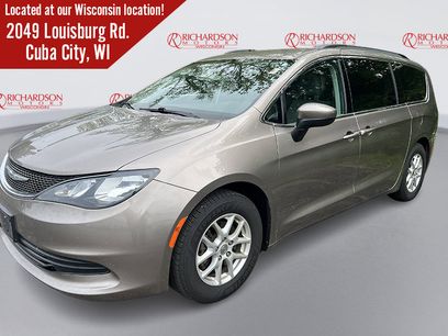 Used 2017 Chrysler Pacifica LX