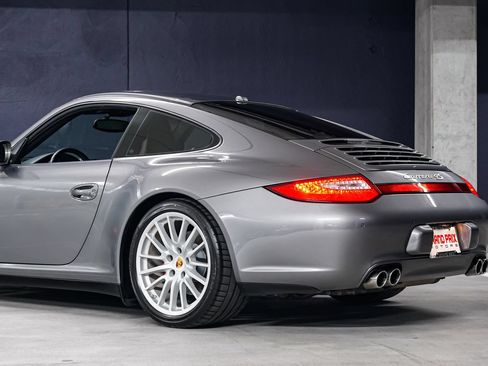 Used 2009 Porsche 911 Carrera 4S AWD/4WD image 32
