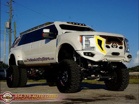 Used 2002 Ford Excursion Limited image 10