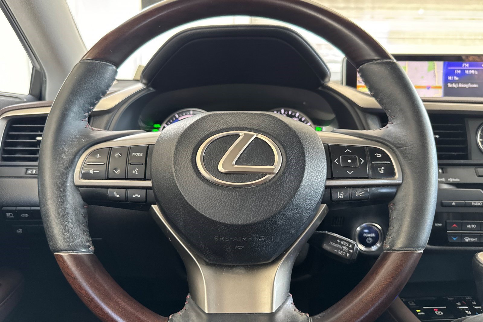 Used 2017 Lexus RX 450h AWD w/ Cold Weather Package image 30