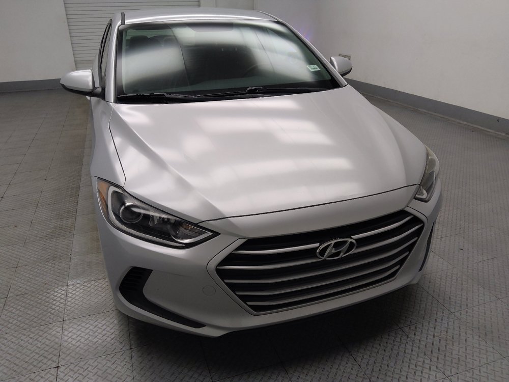 Used 2017 Hyundai Elantra SE FWD image 14