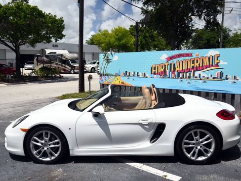 Used 2013 Porsche Boxster RWD image 8