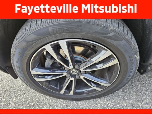 Used 2021 Volvo XC60 T5 Momentum image 4