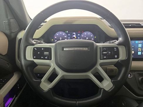 Used 2023 Land Rover Defender 110 S image 21
