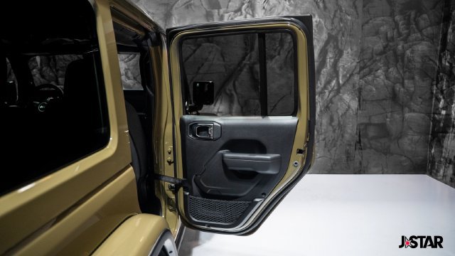 New 2025 Jeep Wrangler Unlimited Rubicon w/ Safety Group AWD/4WD image 13