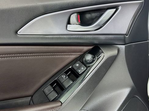 Used 2018 MAZDA MAZDA3 Grand Touring w/ Premium Equipment Package image 15