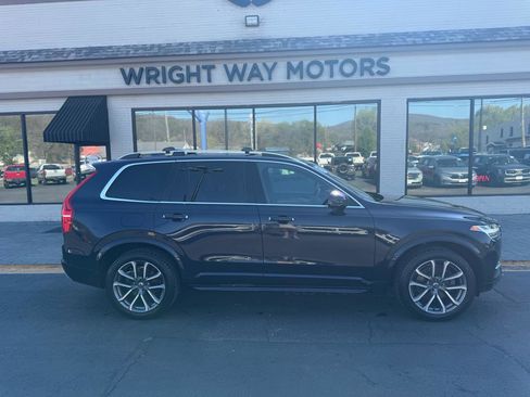 Used 2017 Volvo XC90 T6 Momentum w/ Vision Package image 2