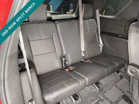 Used 2023 Chevrolet Traverse RS image 13