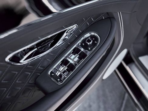 Used 2022 Bentley Continental GT image 28