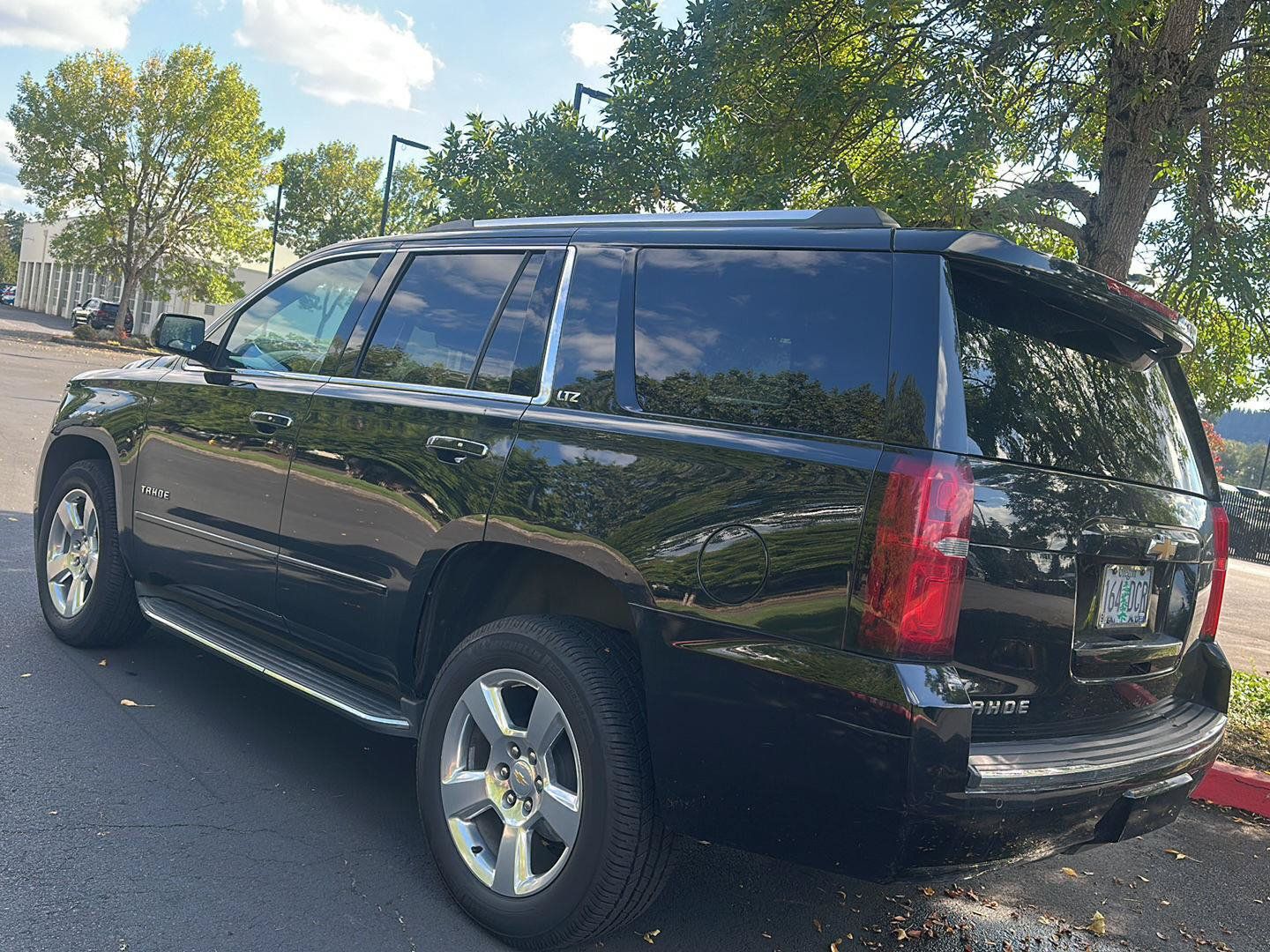 Used 2015 Chevrolet Tahoe LTZ AWD/4WD image 2