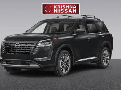 New 2026 Nissan Pathfinder Platinum w/ Cargo Package