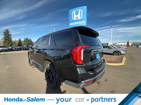 Used 2021 GMC Yukon SLT w/ SLT Premium Package image 4