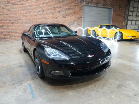 Used 2009 Chevrolet Corvette Convertible w/ Preferred Equipment Group RWD image 4