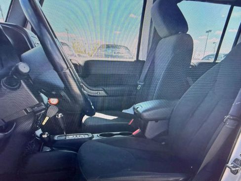 Used 2014 Jeep Wrangler Unlimited Sport w/ Quick Order Package 24S AWD/4WD image 4