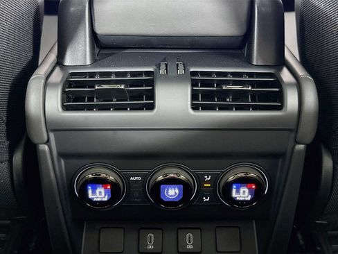 New 2026 Land Rover Defender 110 OCTA AWD/4WD image 27