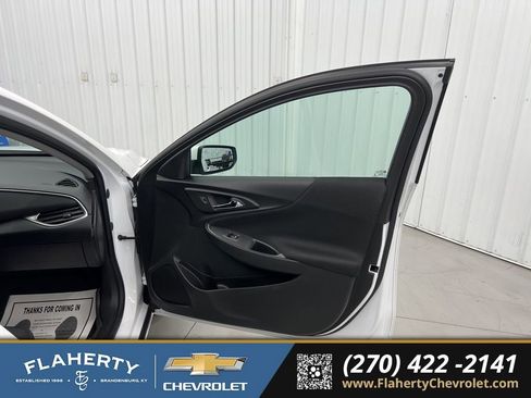Used 2024 Chevrolet Malibu LT image 14