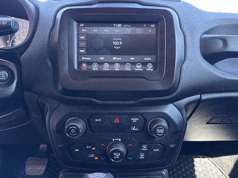 Used 2021 Jeep Renegade Sport image 16