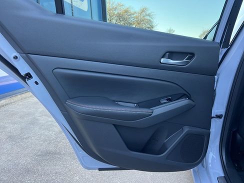 Used 2024 Nissan Altima 2.0 SR image 18