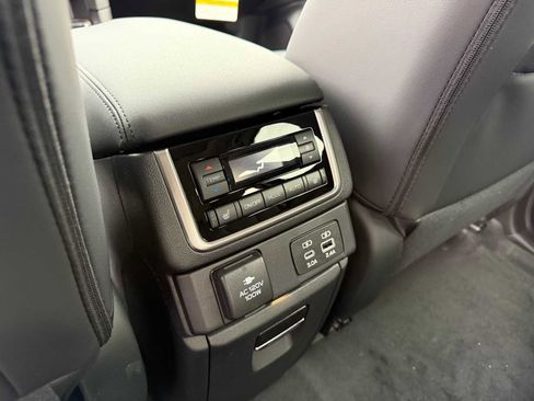 New 2026 Subaru Ascent Touring AWD/4WD image 13