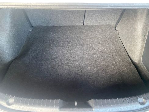 Used 2018 MAZDA MAZDA3 Touring FWD image 11