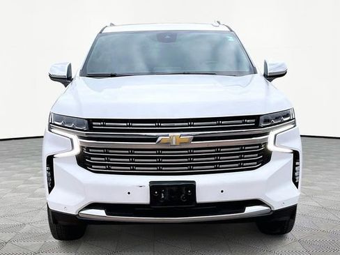 Used 2023 Chevrolet Suburban Premier image 2