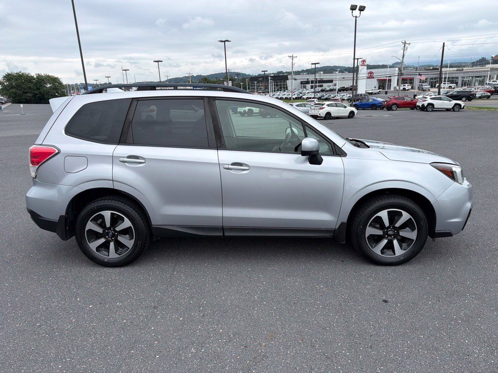 Used 2017 Subaru Forester 2.5i Premium w/ Popular Package #2A AWD/4WD image 6