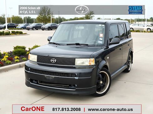 Used 2006 Scion xB Hatchback 4D image 1