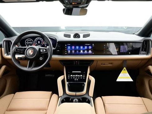 New 2026 Porsche Cayenne Coupe image 20