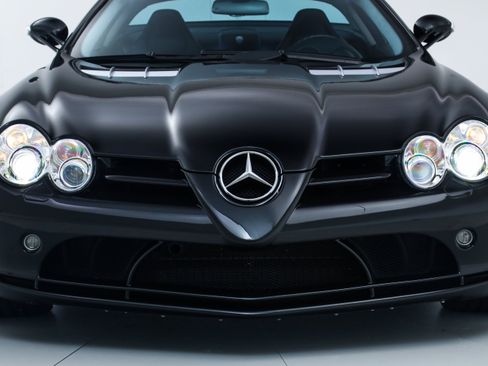 Used 2006 Mercedes-Benz SLR image 11
