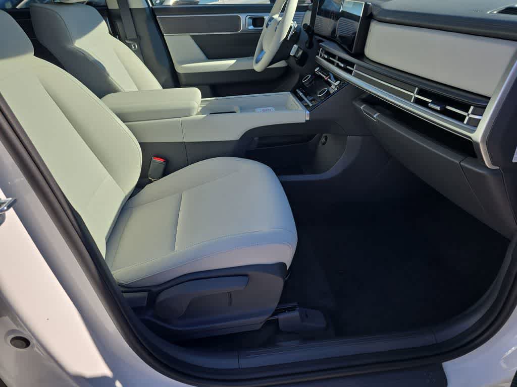 New 2026 Hyundai Santa Fe SE FWD image 22