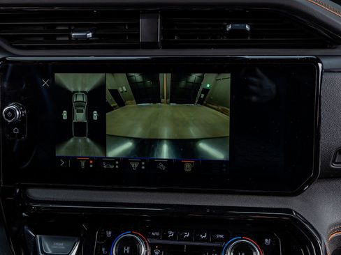 Used 2024 GMC Sierra 1500 AT4 w/ Technology Package image 23